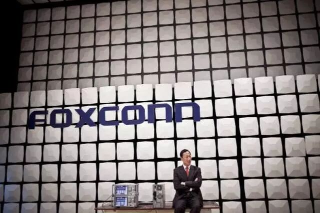 高通、招商局、顺丰入围小米基石投资者；ofo 再次调整押金机制；特斯拉否认暂停接收中国新订单…