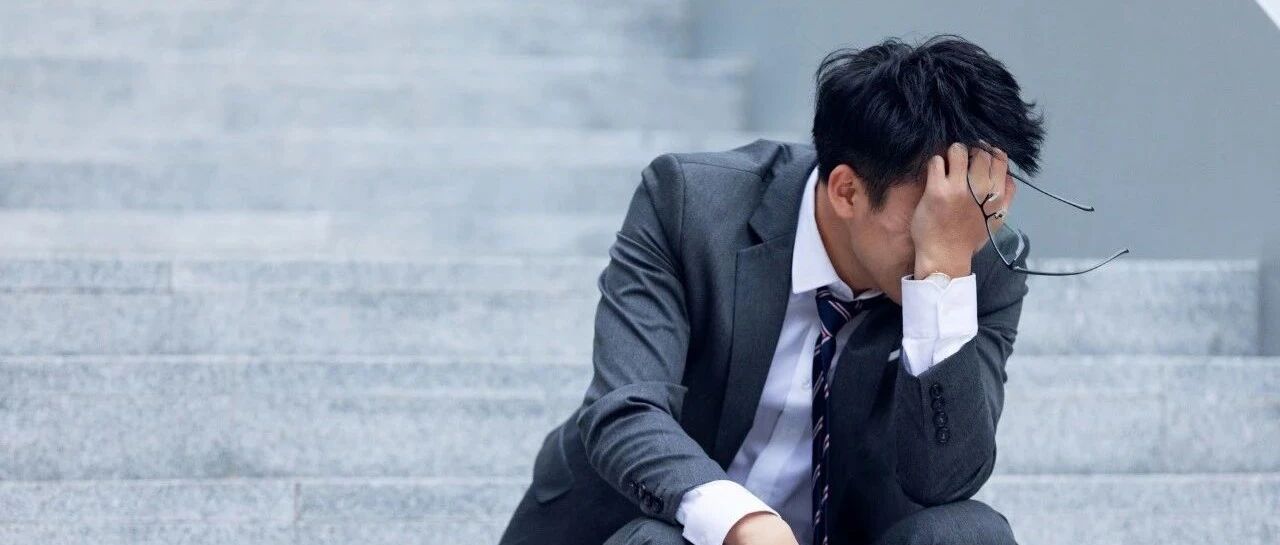 知乎高赞：35岁失业的中年人，都去了哪儿？