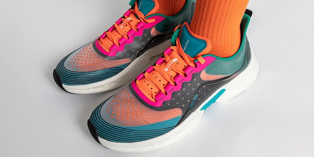 peak匹克匹克氢弹tán科技跑鞋全新亮相与你见证不科学