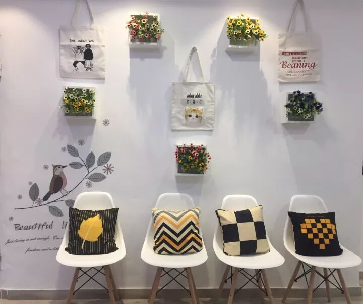 【情感世界】在马德里usera发现一家小清新的店，分享我和TA的故事