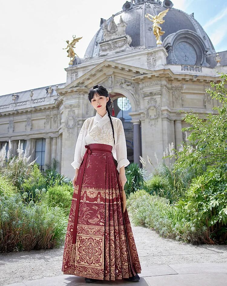 马面裙这么穿，也太适合日常通勤了吧