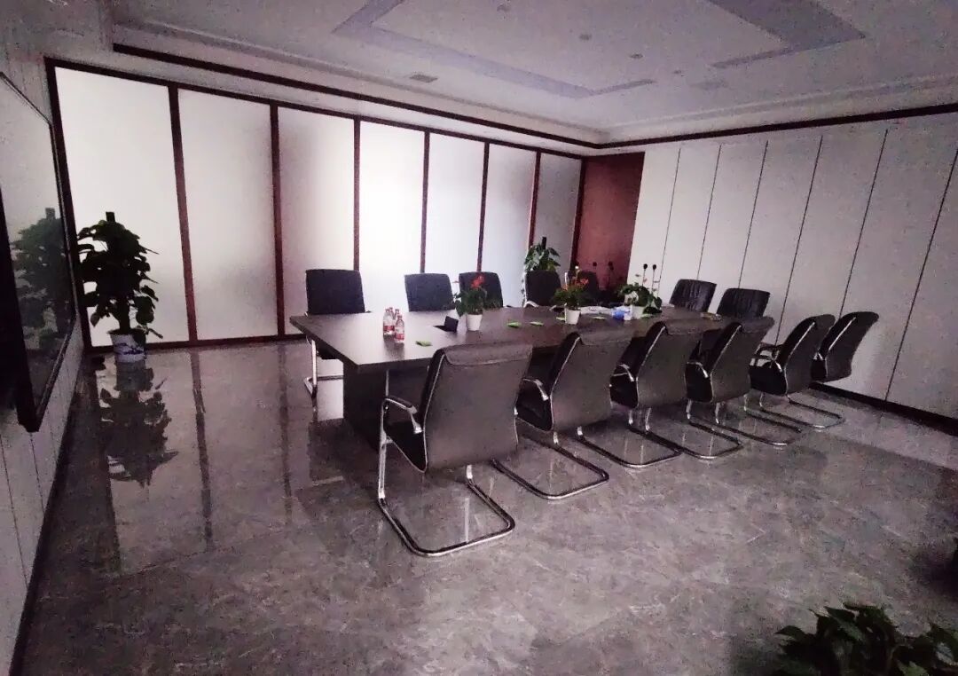 蜂巢易网卢塞恩小镇 (3).jpg