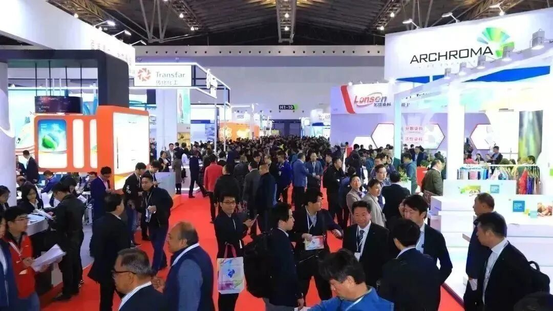 上海会展中心地址_上海会展中心展览_上海会展中心在什么路