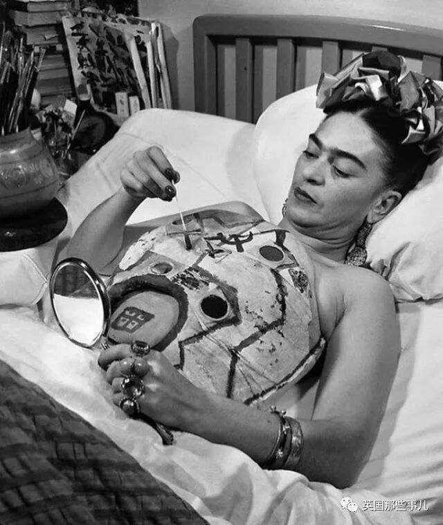 刘耀文的狗土豆照片_土豆照片_一个土豆照片