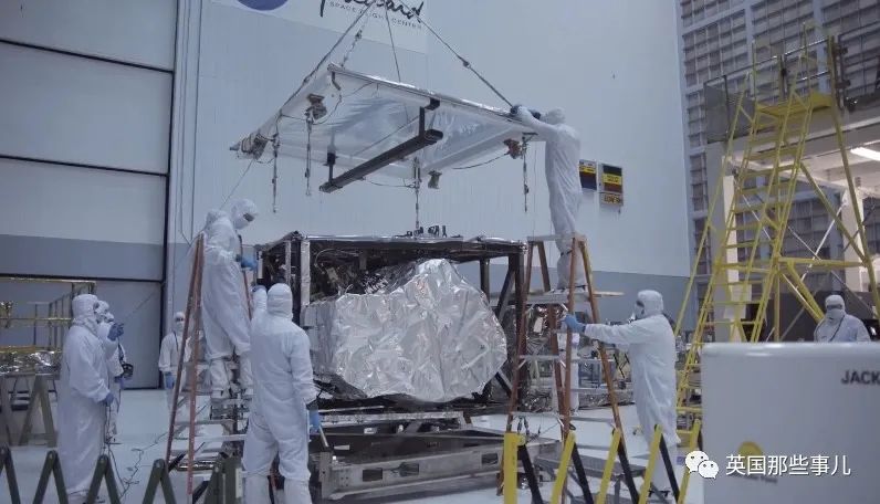 25年花掉100亿美元！这面黄金大镜终于顺利升空！宇宙终极奥秘，我们来了！