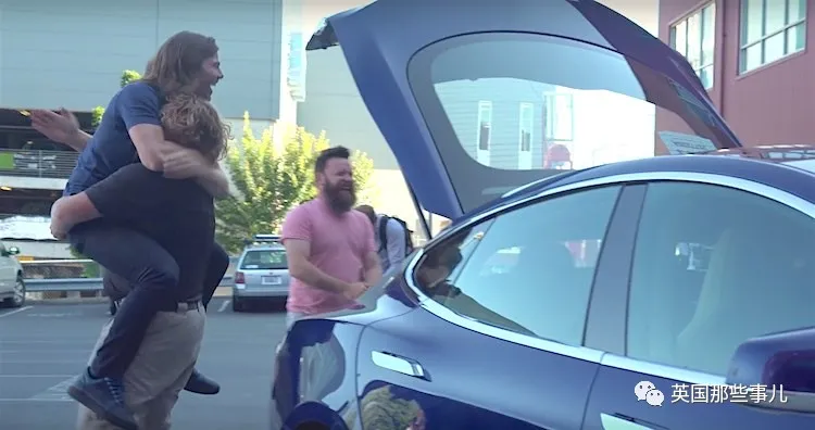 Employees-Give-CEO-Tesla-screenshot-Gravity-Payments.jpeg Image