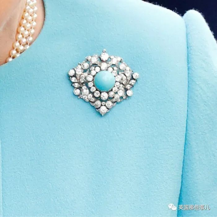 那些年，珠寶控女王戴過的胸針！這麼多小心思，簡直全程星星眼！ 時尚 第10張