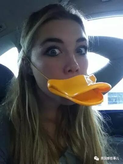 黑寡妇是谁扮演的_女主是寡妇男主是屠夫_文章在黑狐扮演