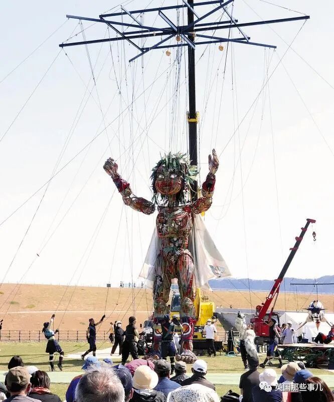 人头气球之后 东京又来个 巨型恐怖人偶 简直群魔乱舞 澳洲新闻 今日悉尼 16新聞