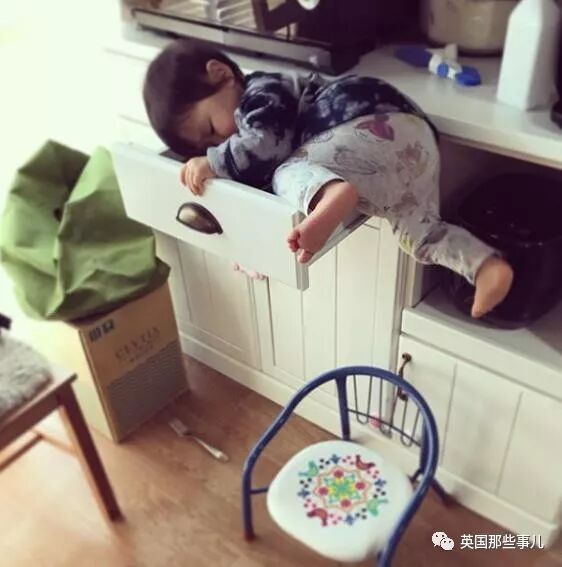 所謂育兒，視線一離開，可能馬上發生讓爹媽腦殼痛的慘案…… 親子 第57張