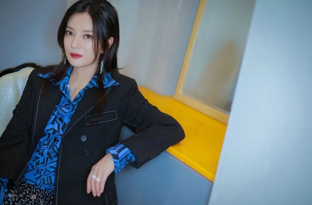 赵薇被封杀：事情正在悄悄起变化(图2)