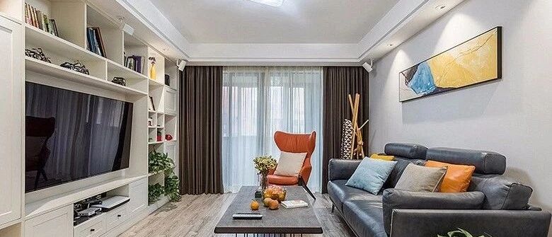 85㎡现代简约新房装修，电视柜、餐边柜和飘窗柜、衣柜设计很赞