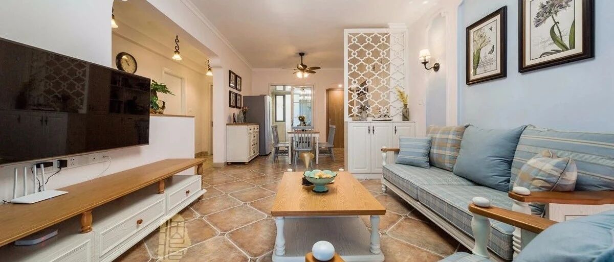 30万装修106㎡现代美式三居室，背景墙、收纳柜和软装太配了