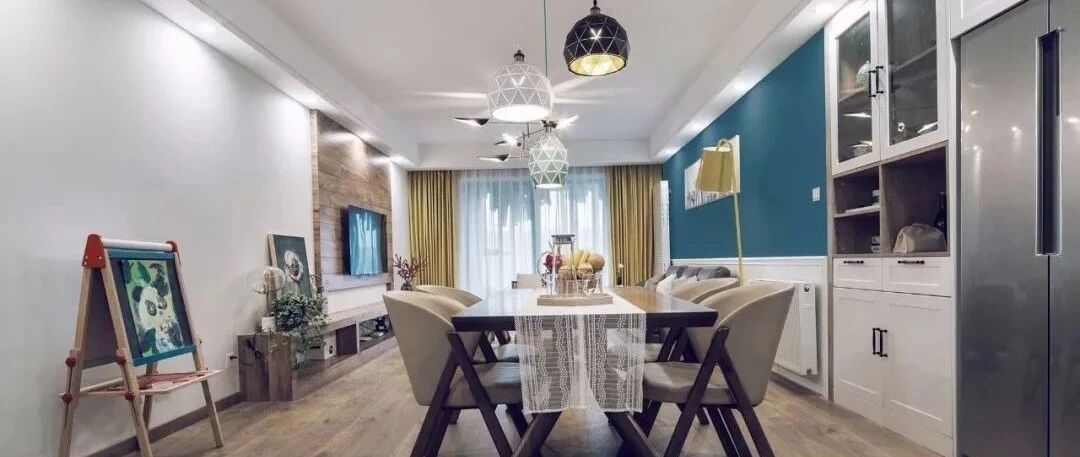 120㎡现代简约三居室，客餐厅一体实用收纳好，具有文艺范