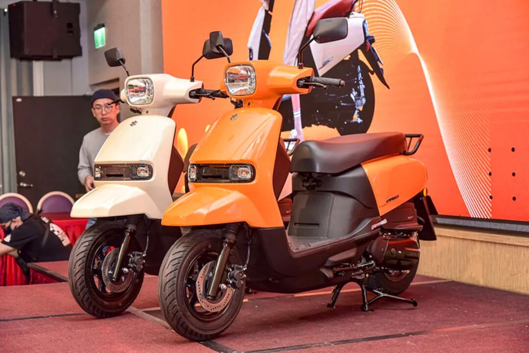 近日,台铃机车(台湾suzuki)发布了一款小排量的复古风格踏板"sui 125"