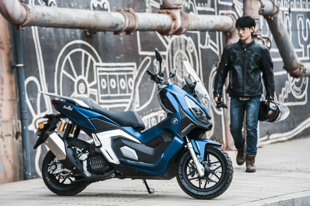 嘉陵cat 150t山猫adv踏板上市,标配无钥匙启动-爱卡汽车爱咖号