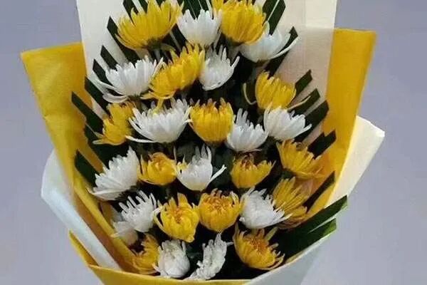 祭祀先人请带着你的心与花去祭奠_祭祀家谱_祭祀祭奠礼仪网-中国线上