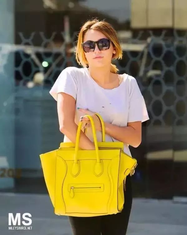 靚麗而明媚的黃色，才是這個夏天最養眼時髦的打開方式！ 時尚 第40張