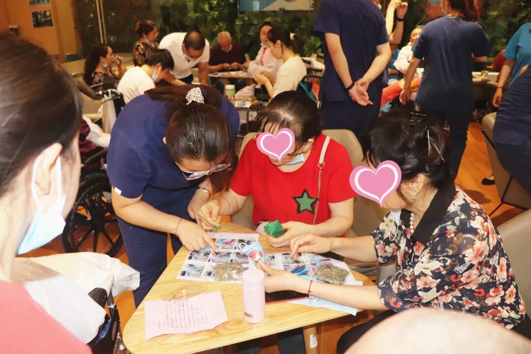 成都顾连锦宸康复医院端午节患者活动