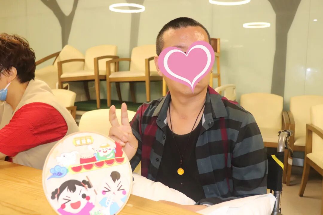 成都顾连锦宸康复医院端午节患者活动