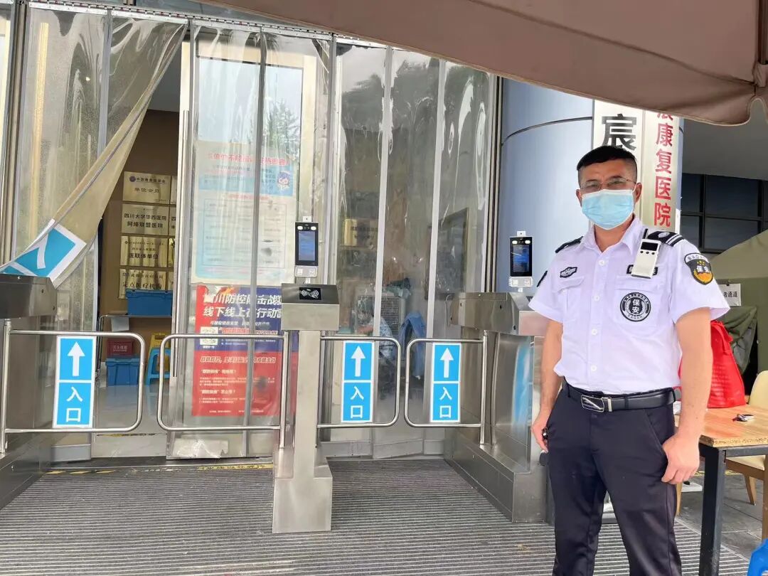 成都顾连康复医院严格执行疫情防控门禁出入核酸检查测温流调