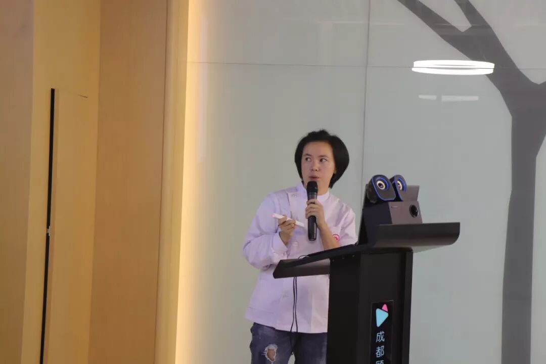 川-港康复护理人才培养计划第一期护理培训在成都顾连康复医院圆满举行