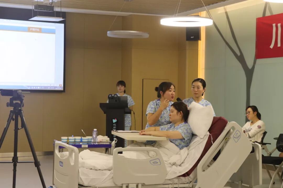 川-港康复护理人才培养计划第一期护理培训在成都顾连康复医院圆满举行