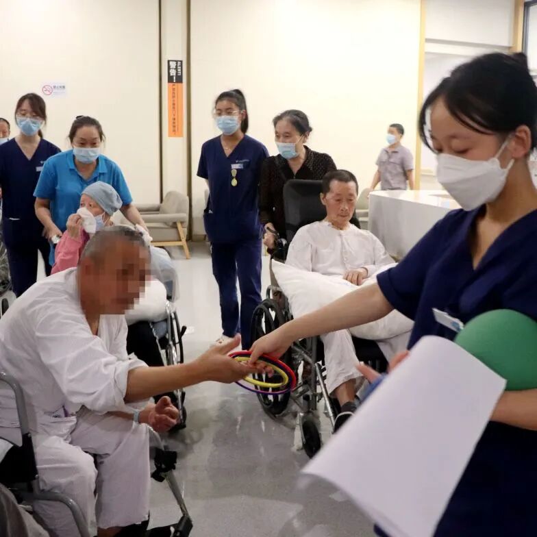 成都顾连锦宸康复医院OT治疗小组活动