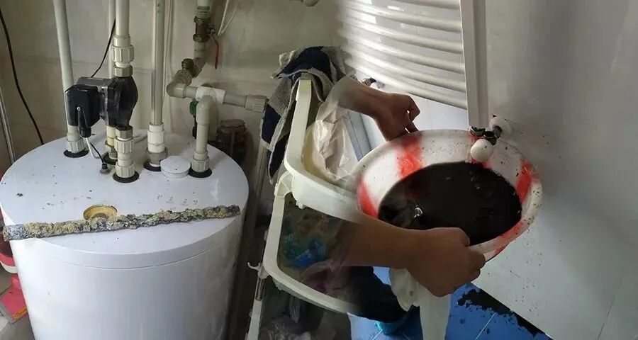 采暖季结束，暖气如何保养检修？(图1)