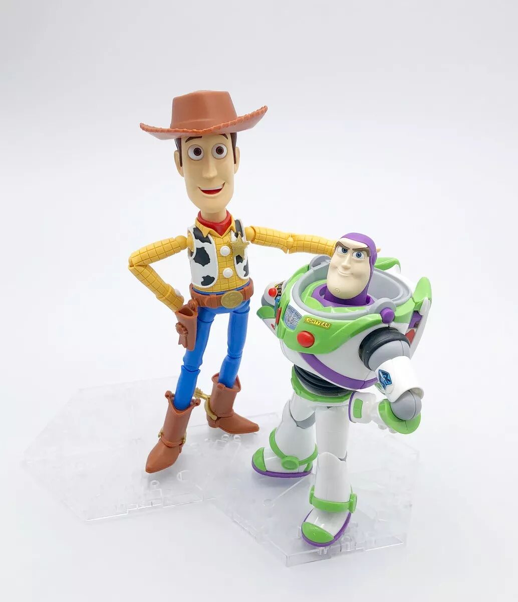 bandai万代巴斯光年玩具总动员4先行组装测评巴斯光年篇