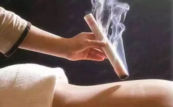 磁疗热敷贴怎么用湿寒入骨？关节疼痛不用怕，有了可控温护膝宝，在家就能做艾灸！_https://www.jmylbn.com_新闻资讯_第4张