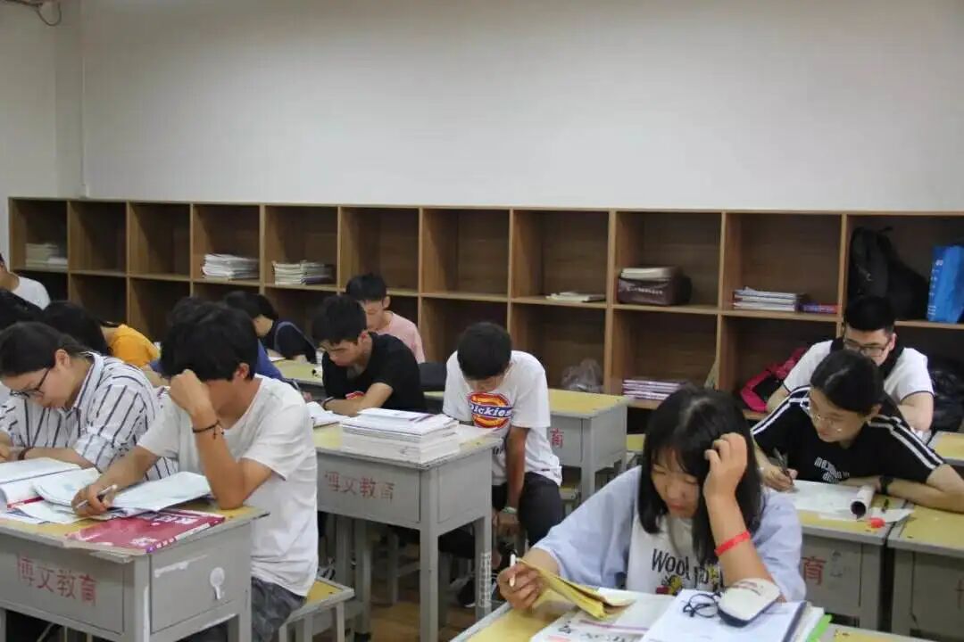 博文高考艺术冲刺班17年校庆钜惠有礼