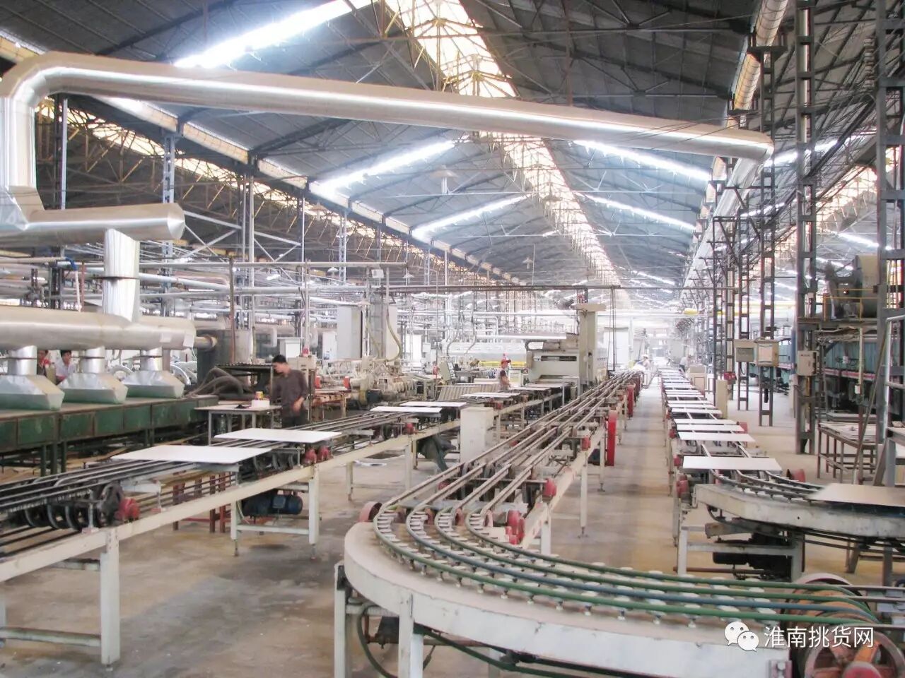 精雕细刻,气宇非凡——宏宇陶瓷