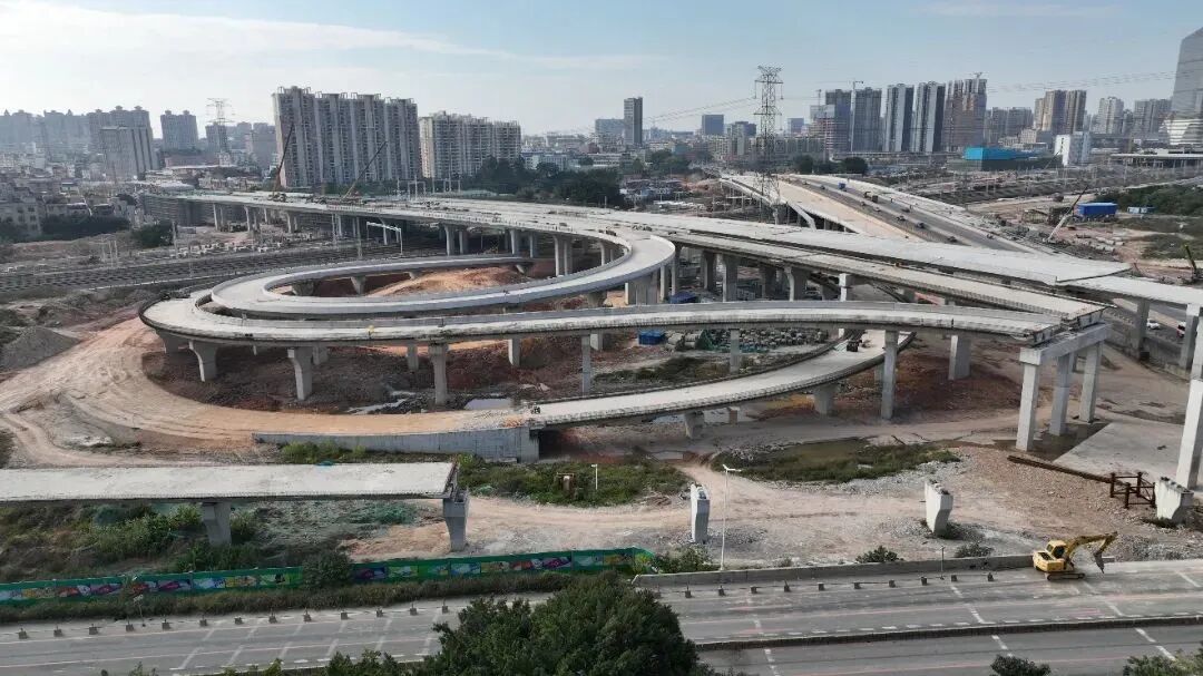 广州东部CBD【惠百氏领秀荟】建面77-121㎡，地铁现房！