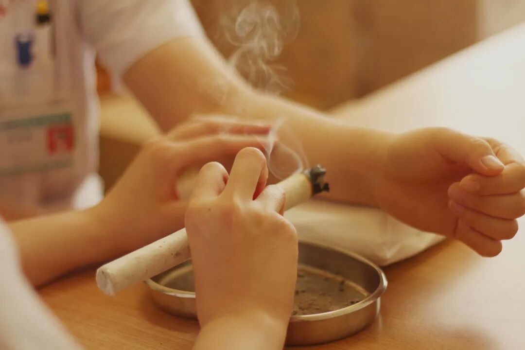 阳气养不足，艾灸补回来——芳香蕲艾，养阳更养生