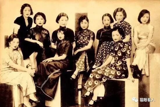 易中天：上海人和乡下人（非上海人）。绝了！