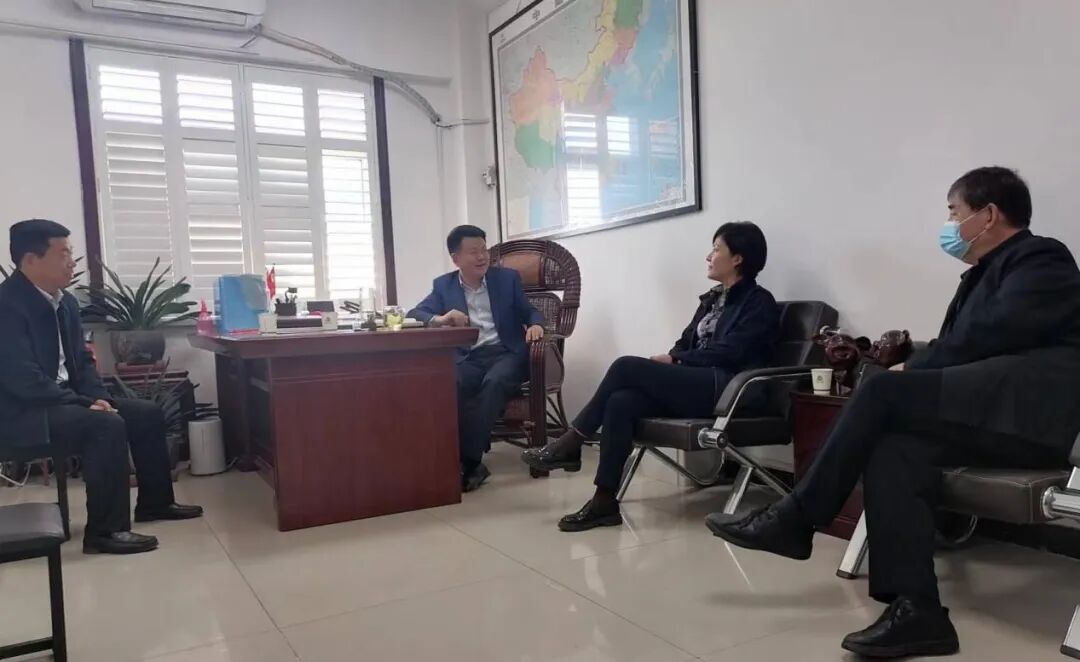 曹县司法局到庄寨镇调研法治文化阵地建设工作