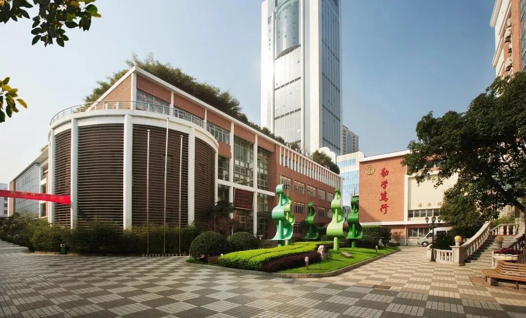 【上海市民立中学2022年在线教学系列报道】升级民立"四全育化"模式