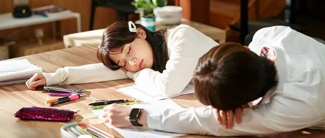 写实校园暴力，又有冤家CP撒糖，这部爆款韩剧，追到上头！