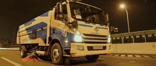 你入睡后，0接管率的上汽轻卡智驾车上高架上班了