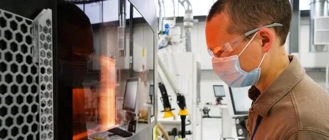 通用为这项技术专门建了车间，特斯拉却已悄悄用上了