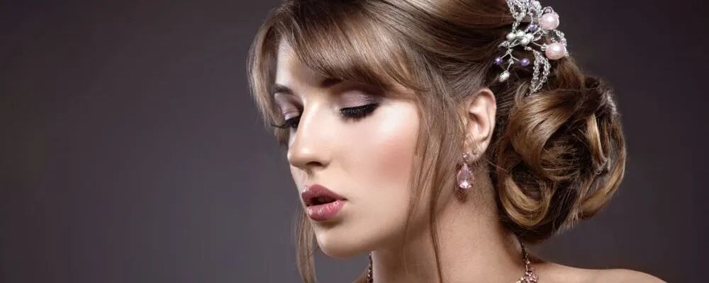 女人严重掉发是什么病？女人掉头发要警惕2种病