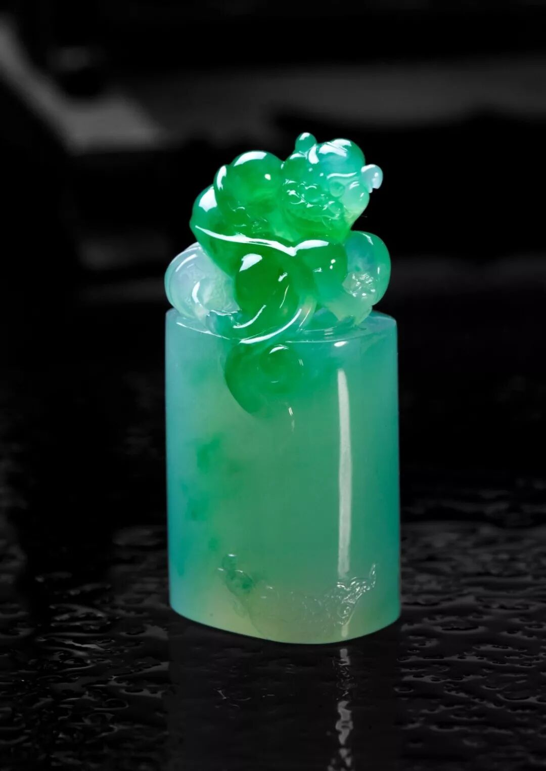 为什么现在越来越多人喜欢收藏翡翠印章？看完你就懂了