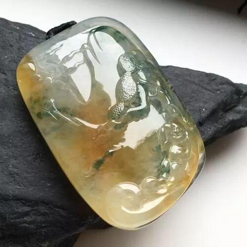 冰黄翡翠价格高吗？