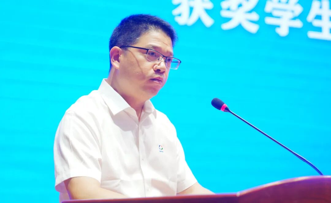 助力夢(mèng)想 揚(yáng)帆起航 | 安徽天康集團(tuán)舉行2024年度“天康獎(jiǎng)學(xué)金