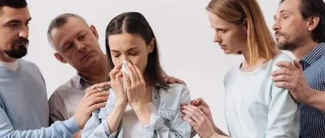 和同事闹矛盾了怎么办？3个方法教你轻松处理，不伤感情