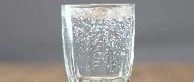 白开水放凉后，还能喝吗？医生讲出真相，很有可能多数人都想错了