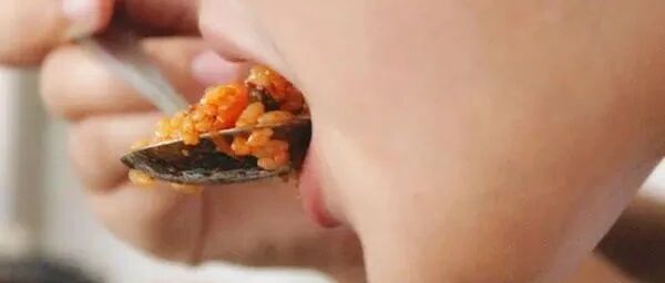 俗语“吃饭大汗，一生白干”，是很有讲究的！早知道早受益