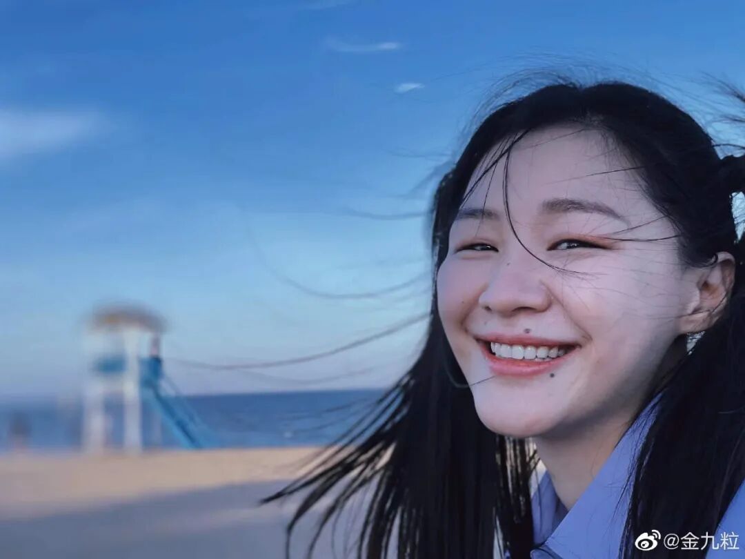 30岁的金靖太肤浅了没有我买不起的房没有我得不到的人这人生太棒了