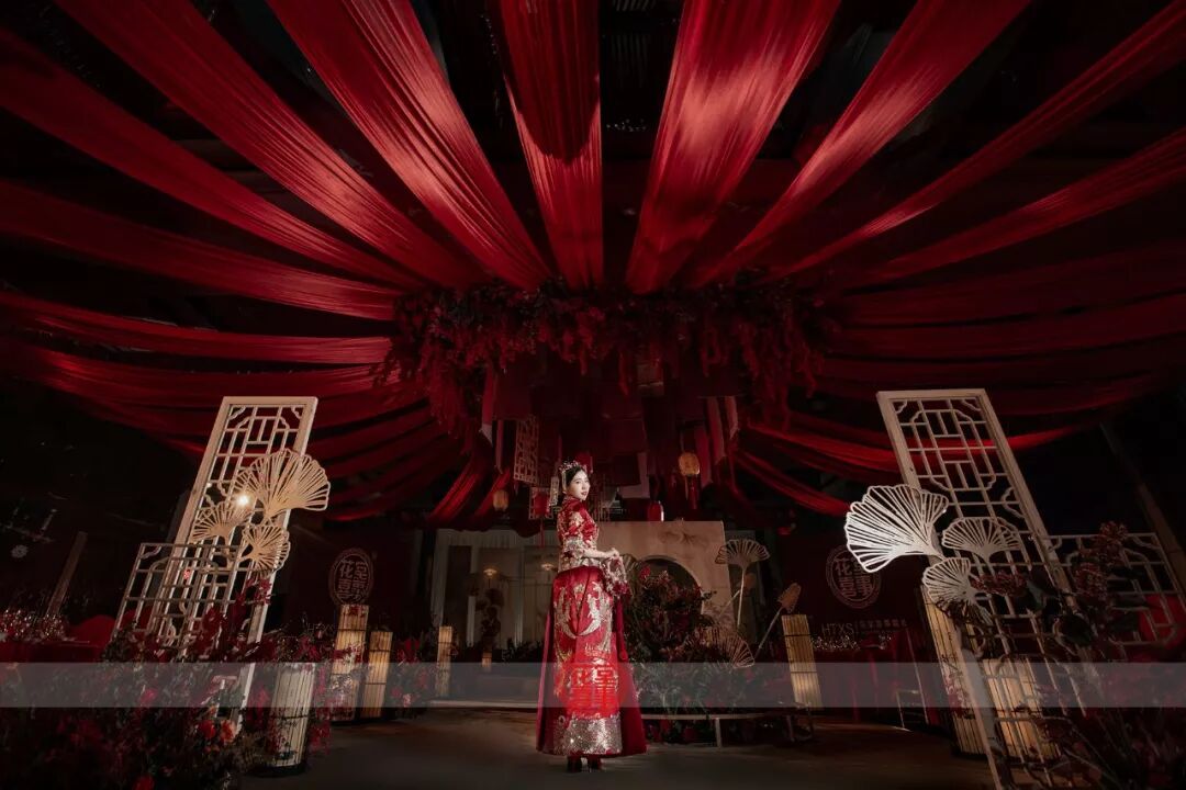 婚礼灵感 | 请柬中西大PK ,你喜欢哪一种？